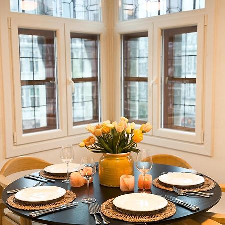 Le Faubourg Suites Anversa Esterno foto