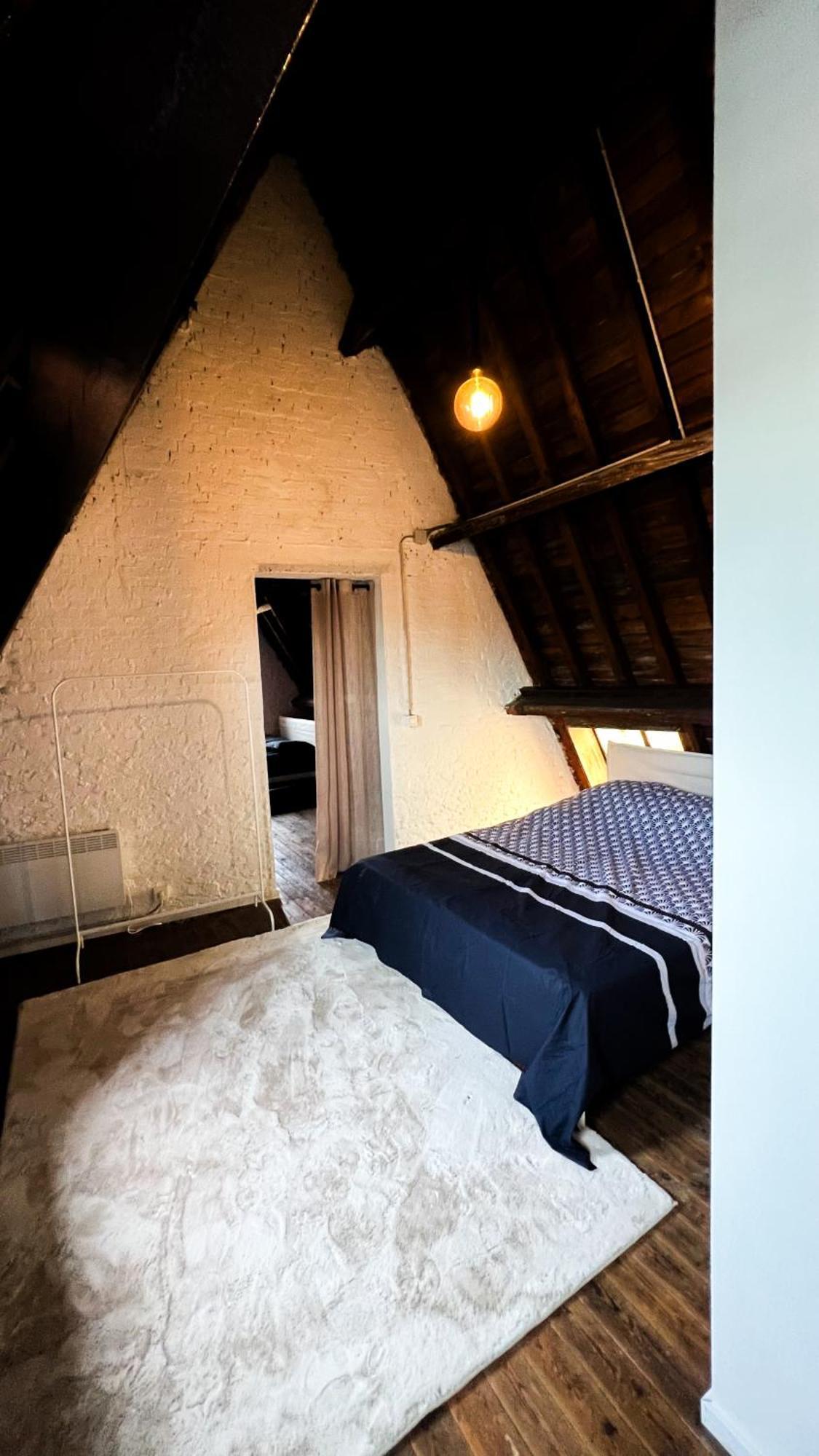 Le Faubourg Suites Anversa Esterno foto