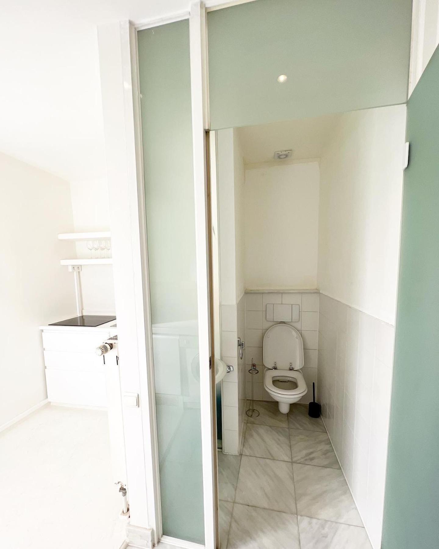 Le Faubourg Suites Anversa Esterno foto