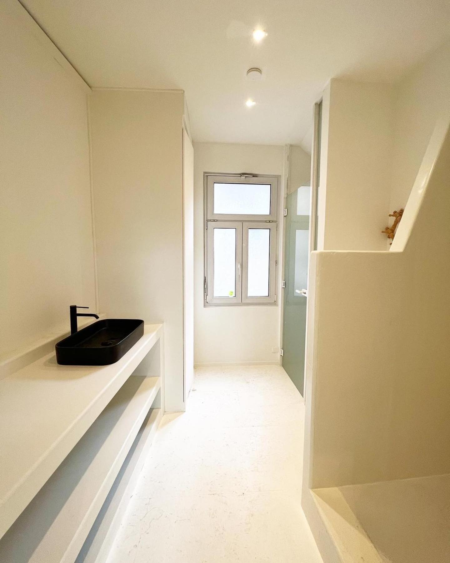 Le Faubourg Suites Anversa Esterno foto