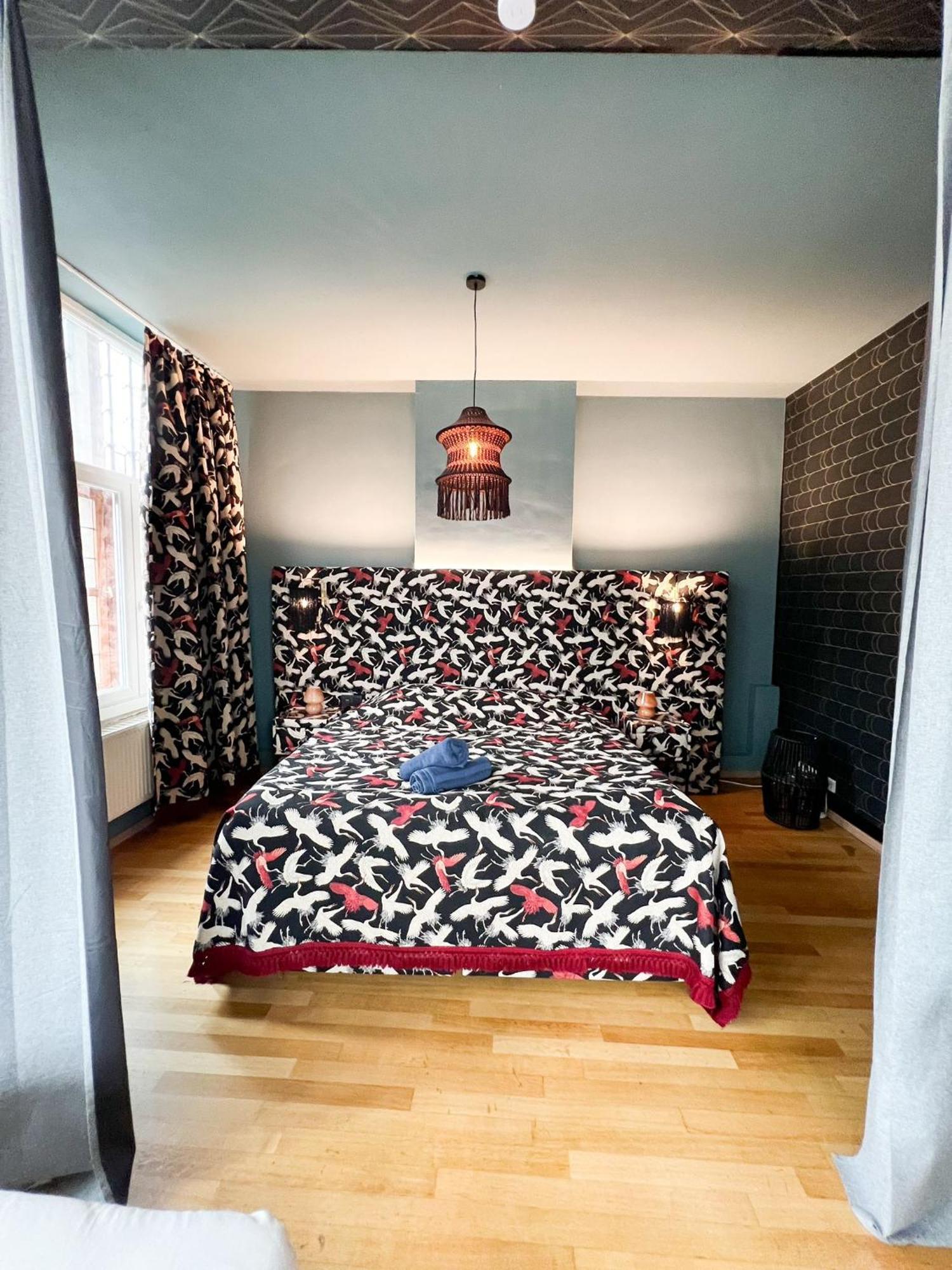 Le Faubourg Suites Anversa Esterno foto